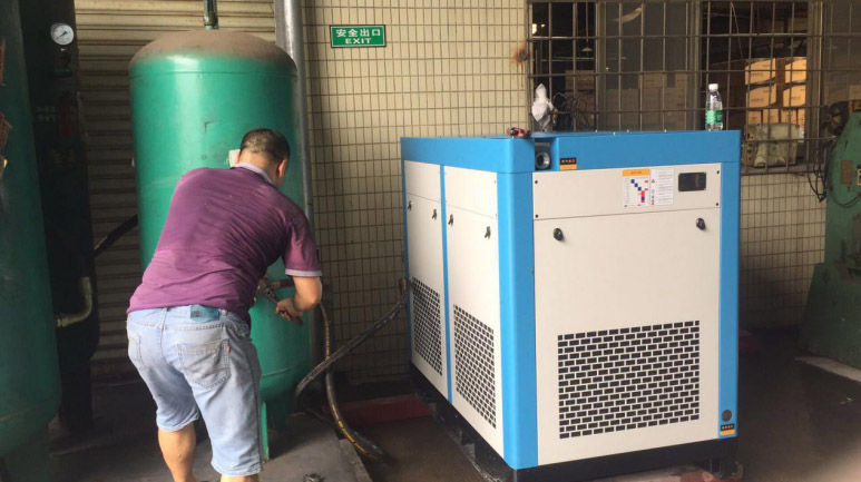 節(jié)能螺桿空壓機(jī)廠家